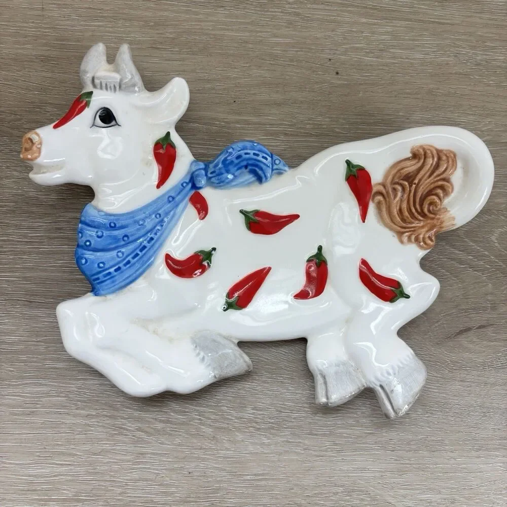 OTAGIRI Vintage Cow Chili Pepper Ceramic Spoon Rest WallHanging Figurine 7